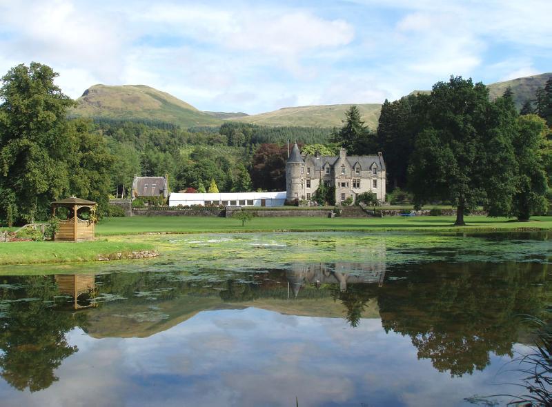 DUNTREATH CASTLE