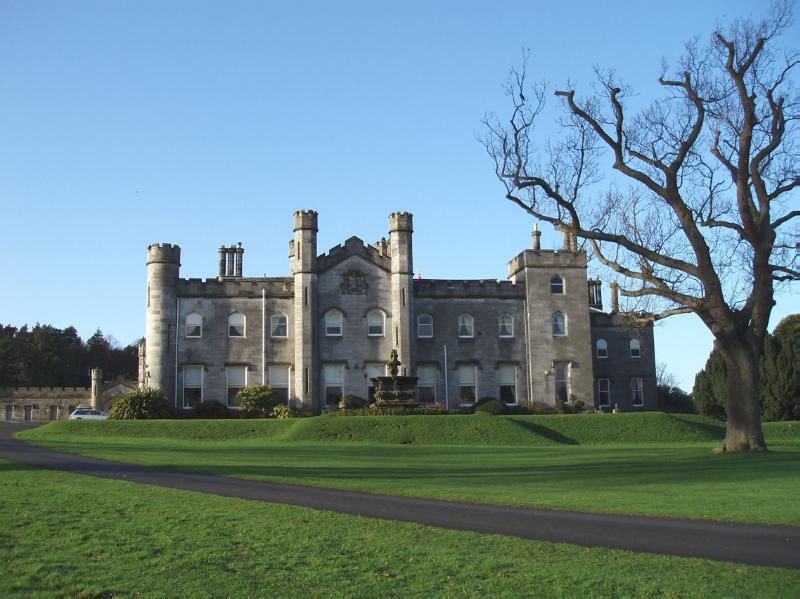 DUNDAS CASTLE