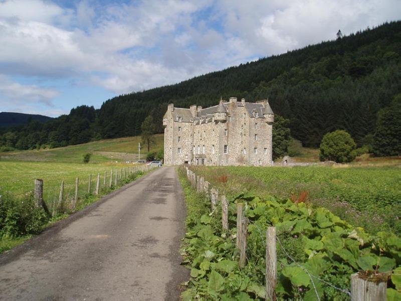 CASTLE MENZIES