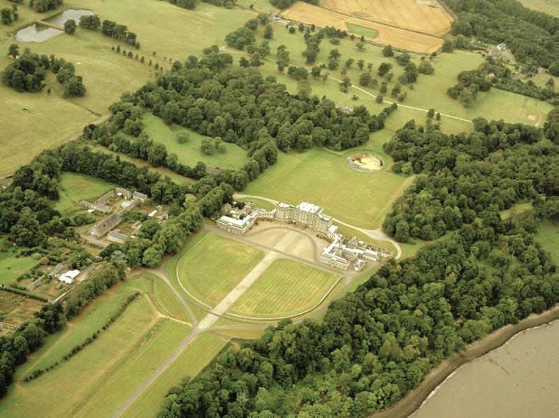 Hopetoun House