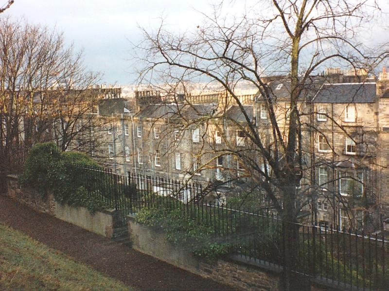 THE NEW TOWN GARDENS