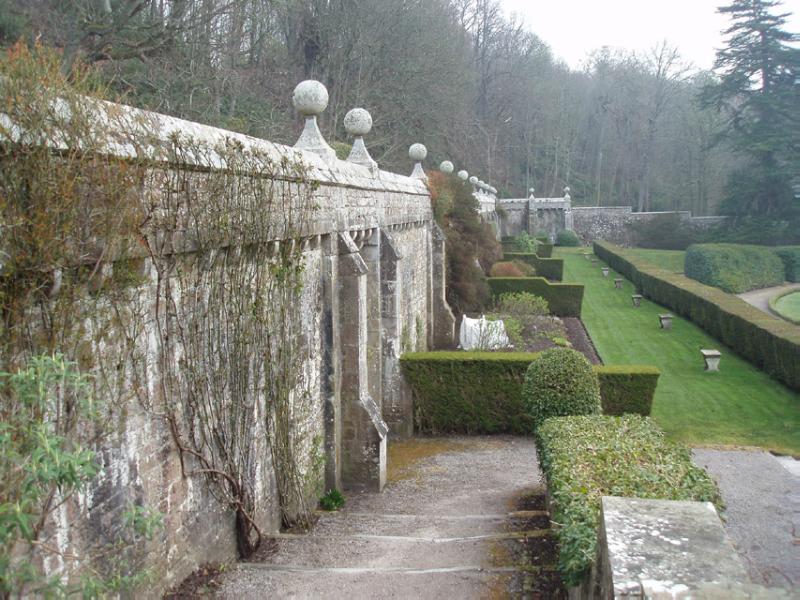 DUNROBIN CASTLE