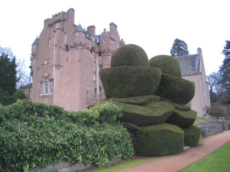 CRATHES CASTLE