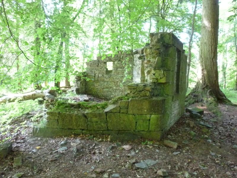 Clunie Summerhouse, The Ward, Clunie, during daytime on a sunny day, surrounded by trees