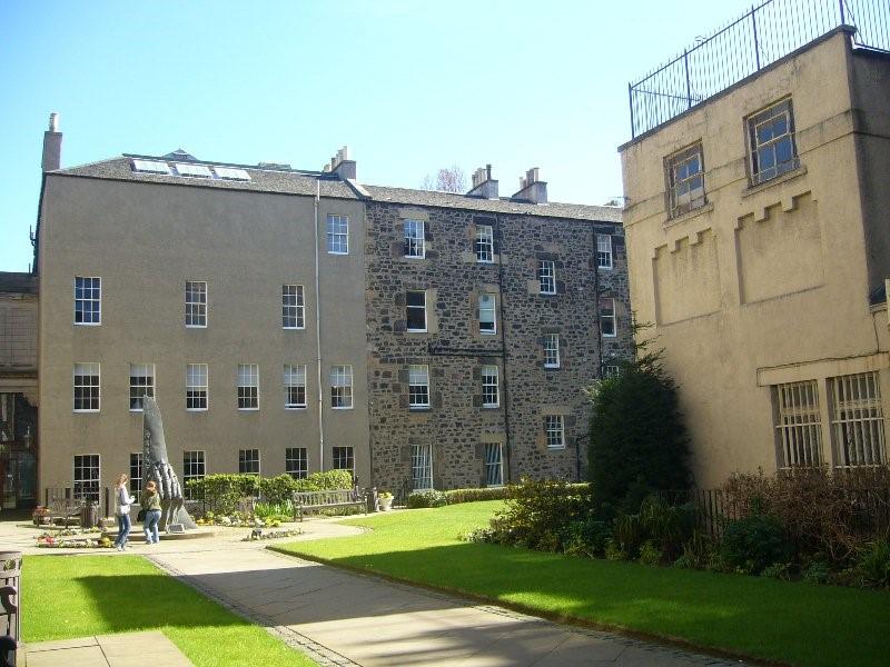 North courtyard, University of Edinburgh, Surgeon’s Hall, Including Screen Wall, Gates, Railings and Lamp Standards, Nicolson Street, Edinburgh