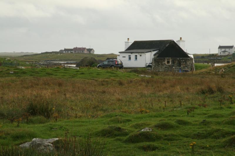 Claddach Baleshare, looking southwest, during daytime.